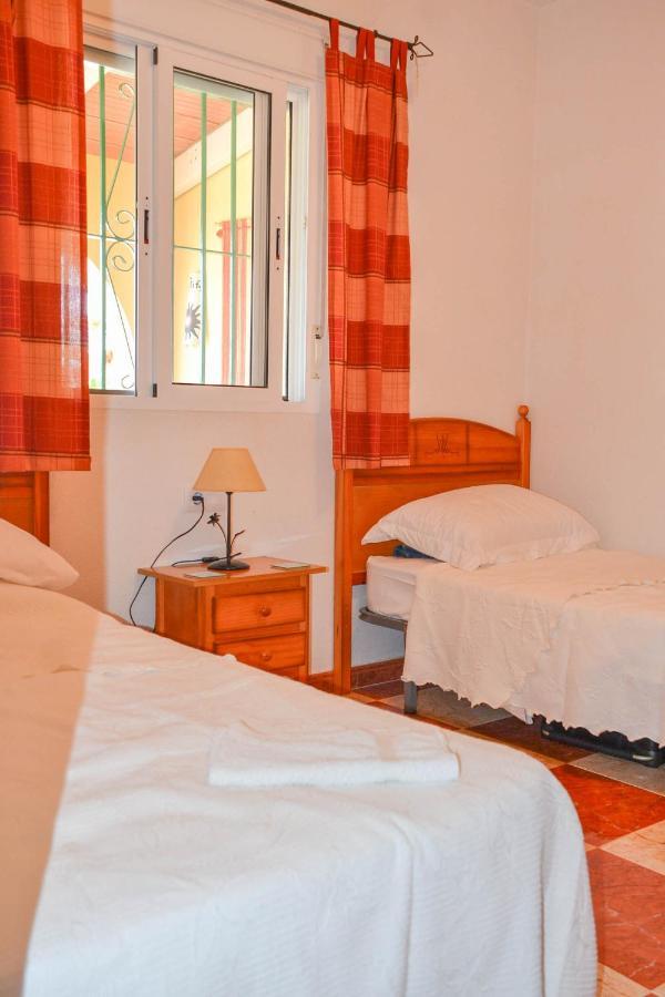 Traumhaus Fuer 6 Personen Mit Spektakulaerem Privaten Pool Und Schoenem Ausblick In Die Natur Hozanejos Екстериор снимка