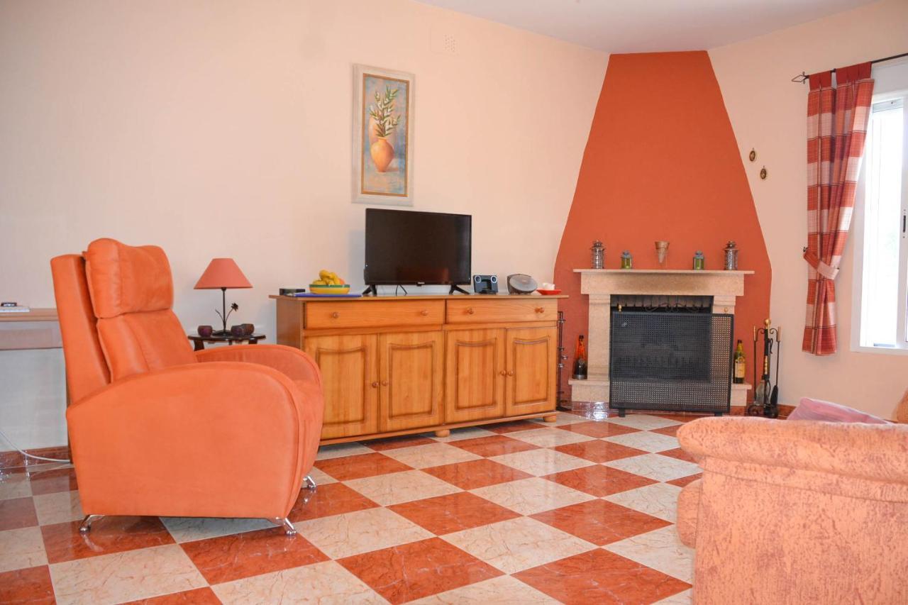 Traumhaus Fuer 6 Personen Mit Spektakulaerem Privaten Pool Und Schoenem Ausblick In Die Natur Hozanejos Екстериор снимка