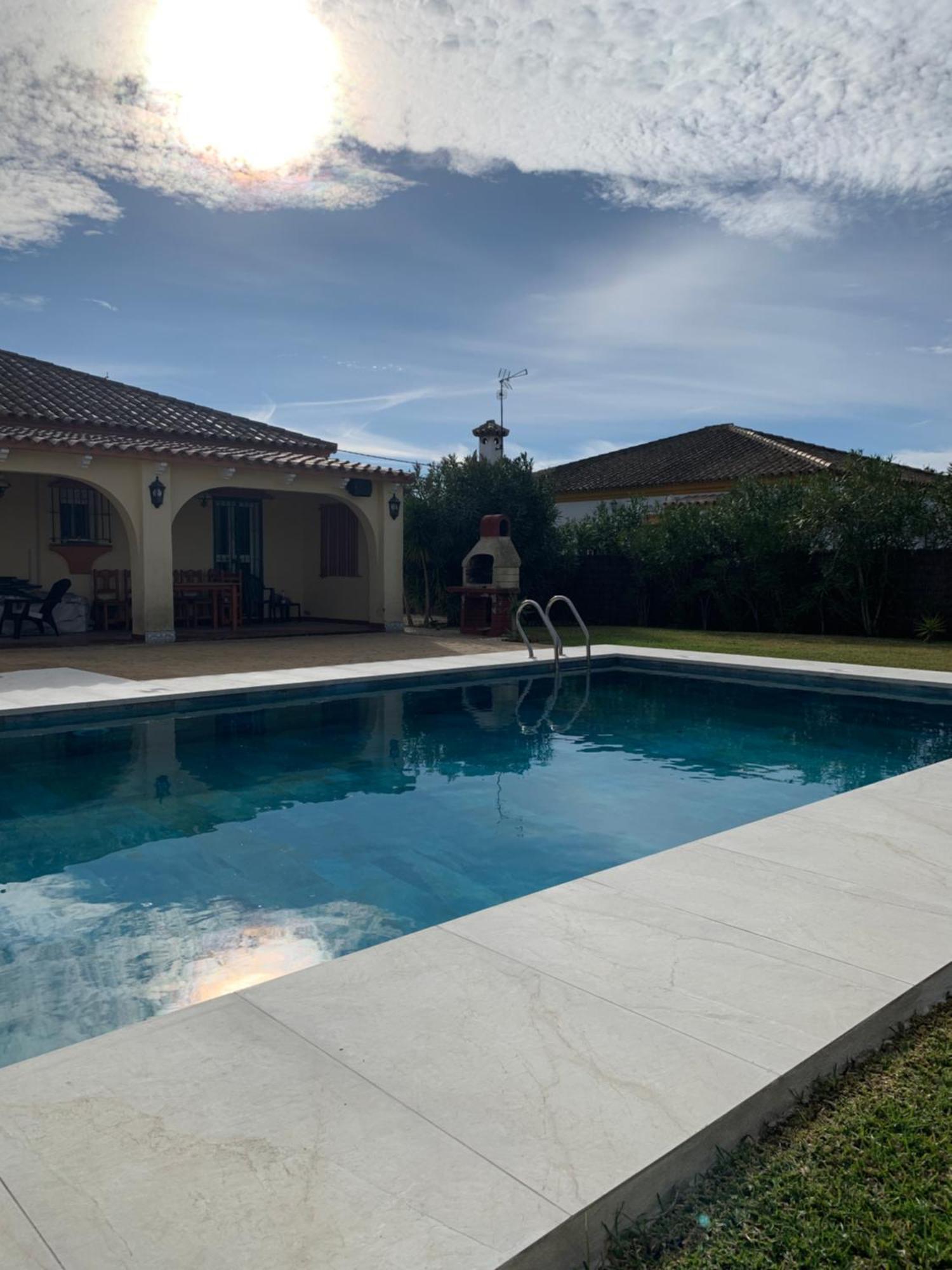 Traumhaus Fuer 6 Personen Mit Spektakulaerem Privaten Pool Und Schoenem Ausblick In Die Natur Hozanejos Екстериор снимка
