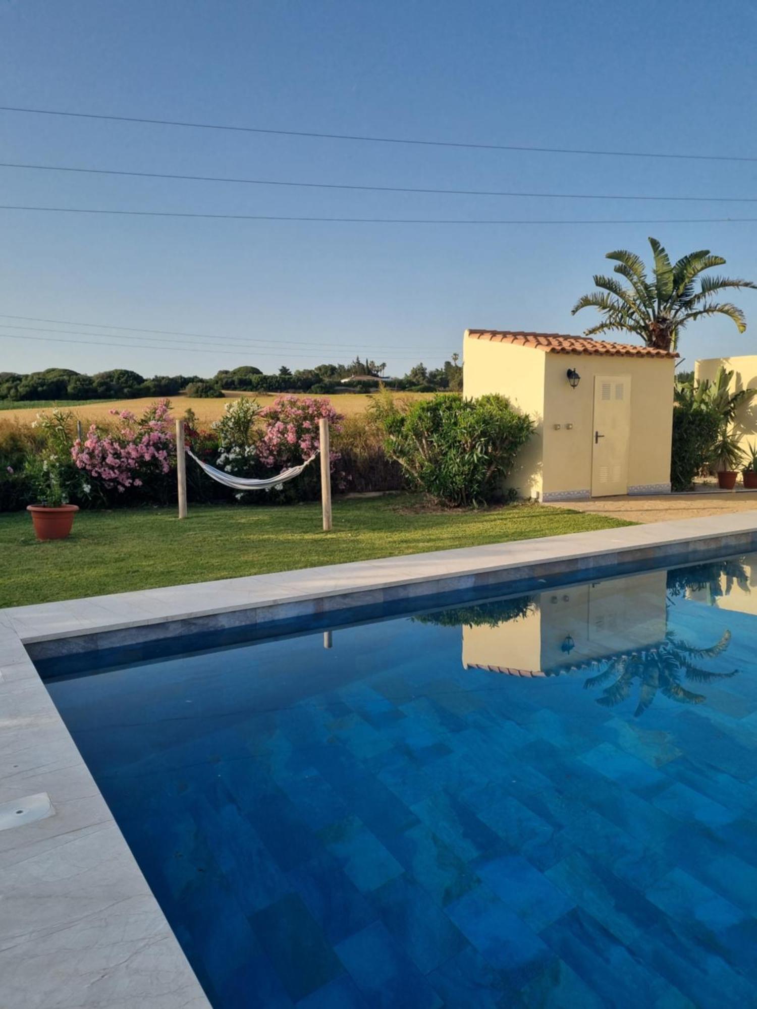Traumhaus Fuer 6 Personen Mit Spektakulaerem Privaten Pool Und Schoenem Ausblick In Die Natur Hozanejos Екстериор снимка