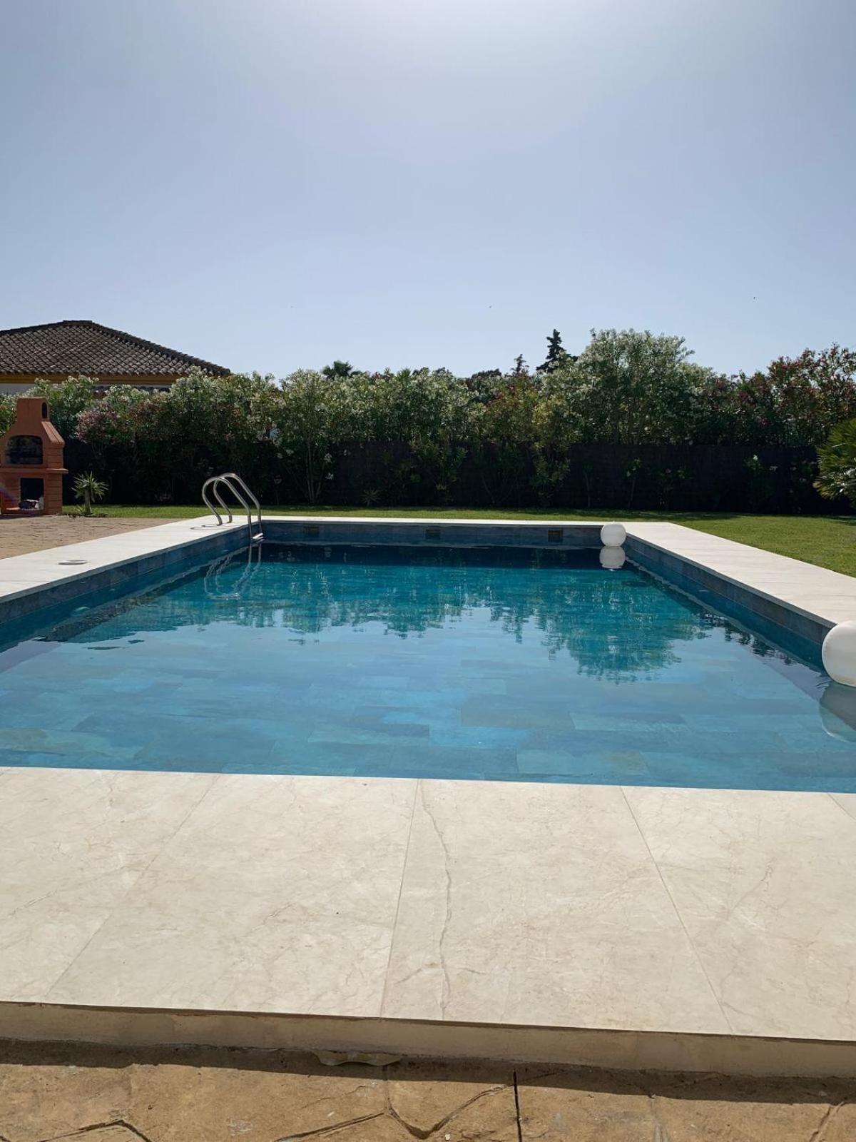 Traumhaus Fuer 6 Personen Mit Spektakulaerem Privaten Pool Und Schoenem Ausblick In Die Natur Hozanejos Екстериор снимка