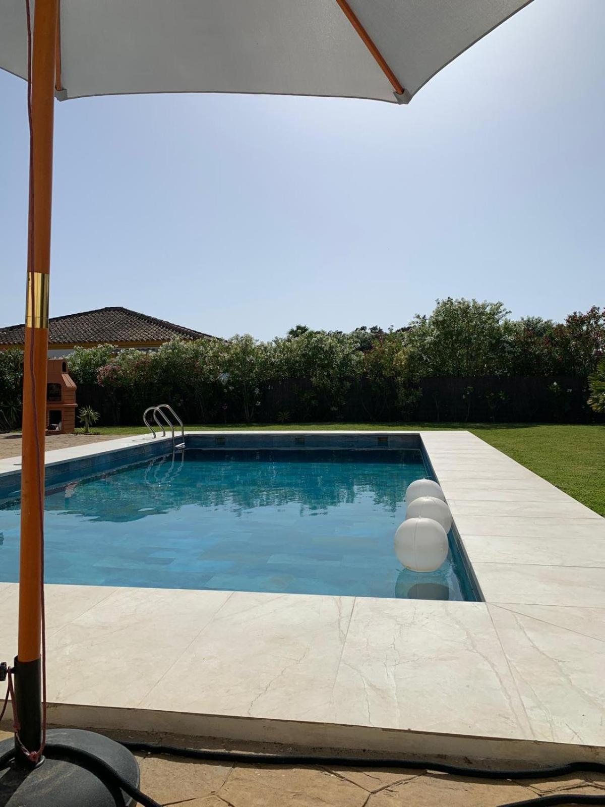 Traumhaus Fuer 6 Personen Mit Spektakulaerem Privaten Pool Und Schoenem Ausblick In Die Natur Hozanejos Екстериор снимка